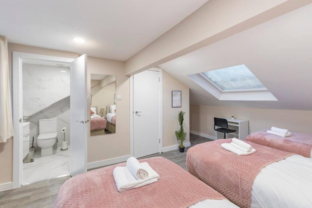 Apartment Convenient Spacious House Next Seven Sisters Station London