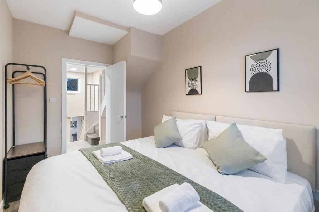 Apartment Convenient Spacious House Next Seven Sisters Station London