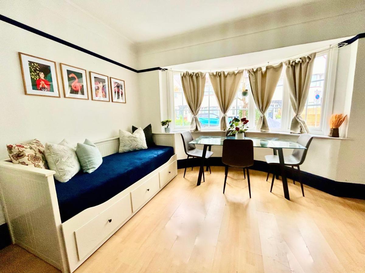 Rest Boutique Golders Apartment London