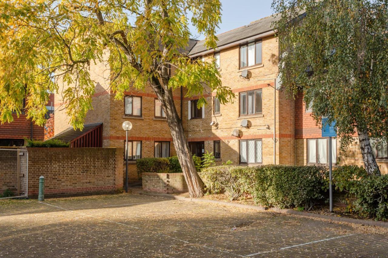 Apartment 2 Double Beds Modern Refurb Flat - 10 Min 2 Bridge