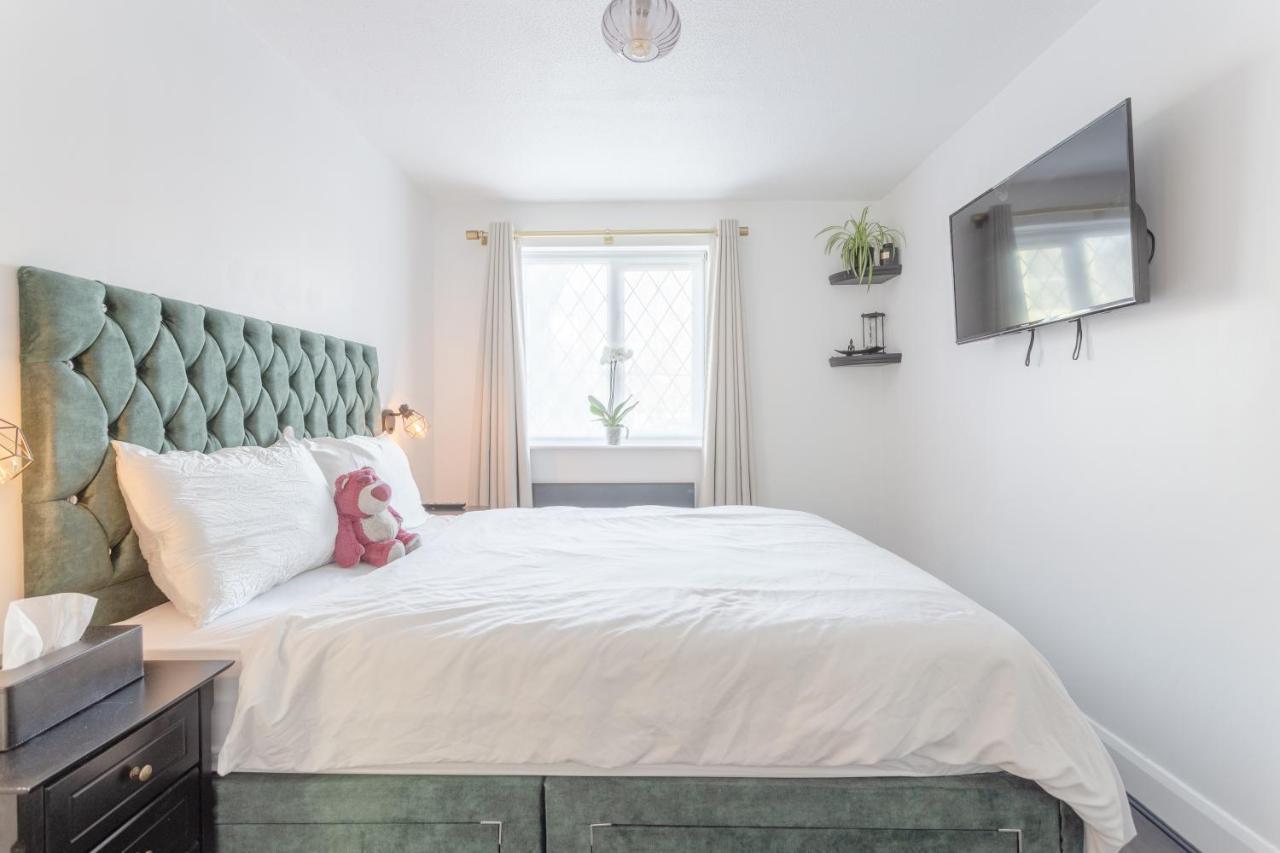 Apartment 2 Double Beds Modern Refurb Flat - 10 Min 2 Bridge *