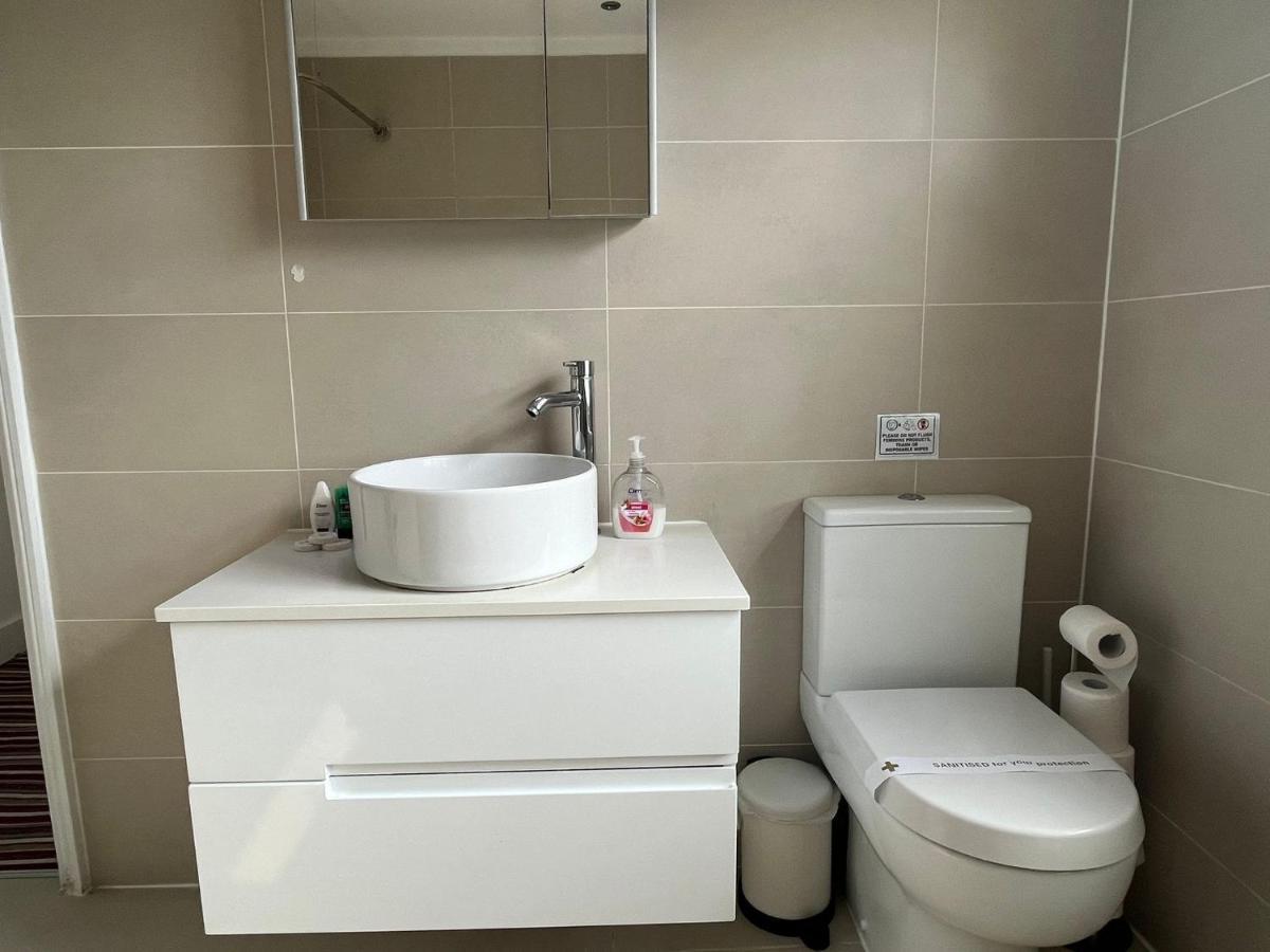 Kings Centre Apartment London