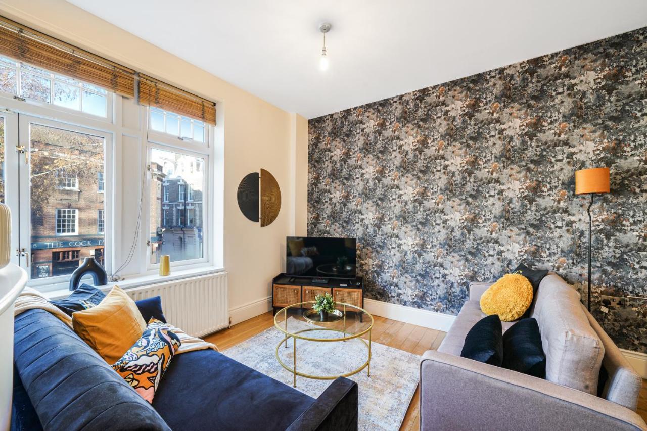 Central Hackney Abode - Balcony * Londres