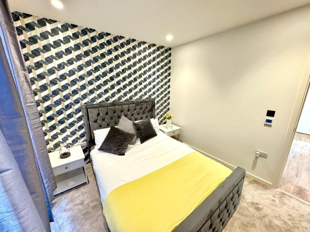 East Riverside Apartment *