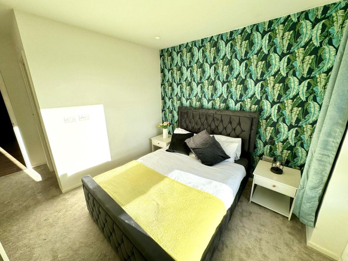 East Riverside Apartment