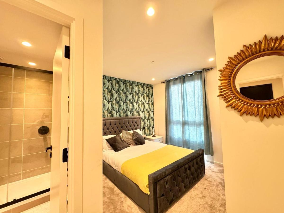 Apartment East Riverside London