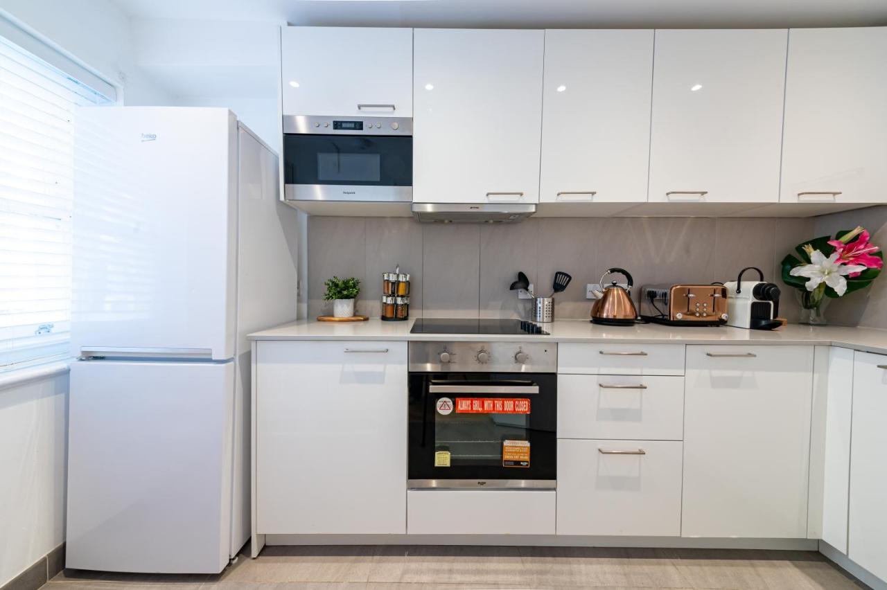 4 Bedrooms Peaceful Abbey Rd - St Johns Wood * Londen