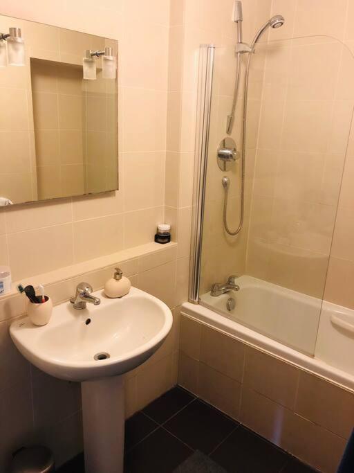 Beautiful 2 Bed Flat In Chelsea On King's Road Apartment