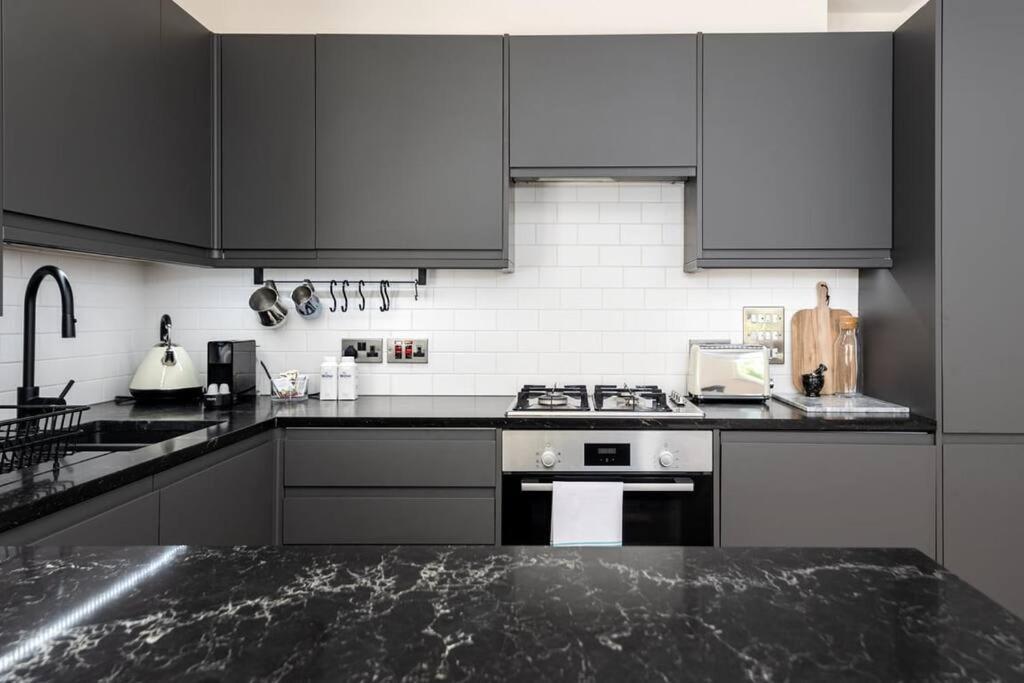 Apartment 2 Bedroom In Bridge