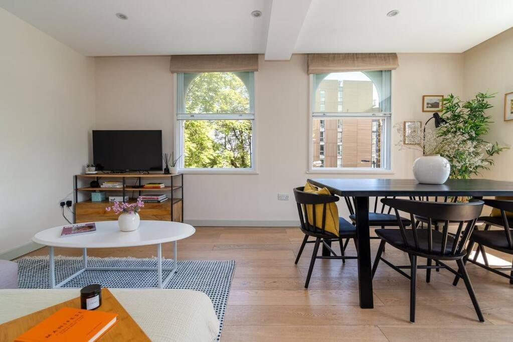 Apartment 2 Bedroom In Bridge