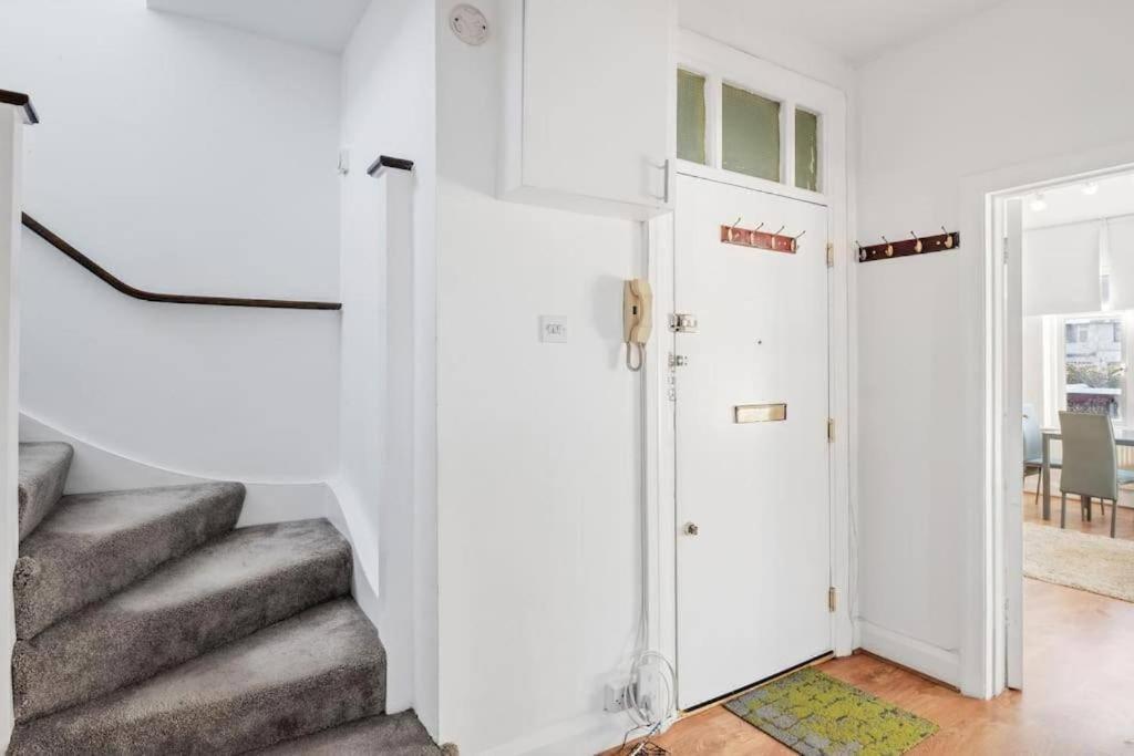 Apartment Serviced Golders Nw11