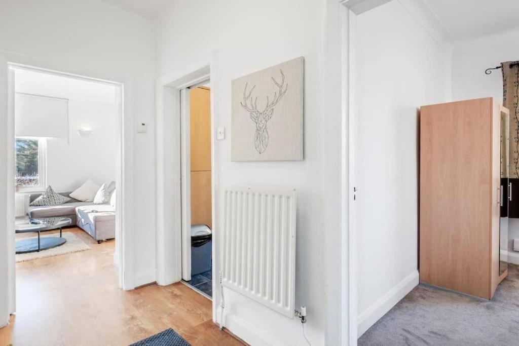 Apartment Serviced Golders Nw11 *