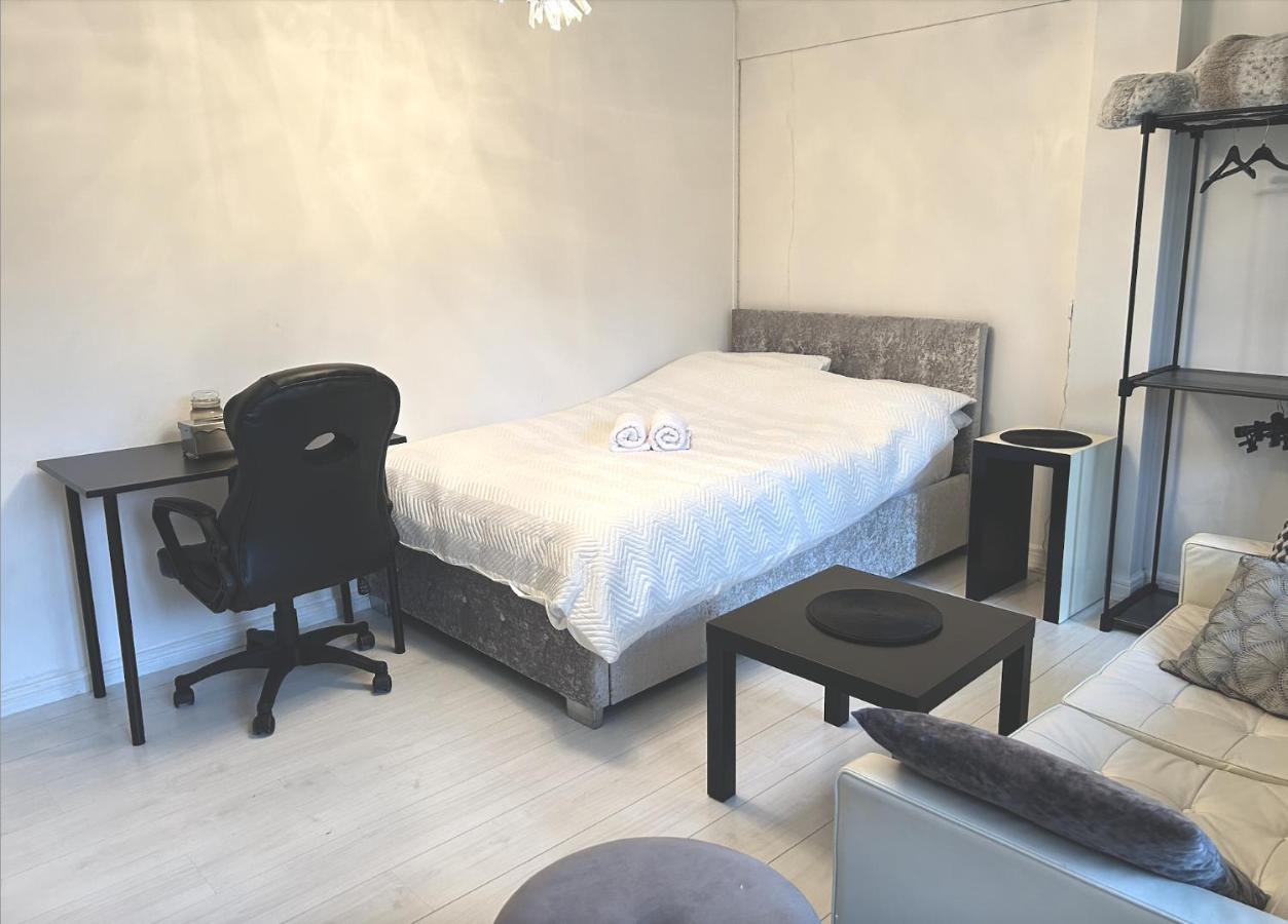 Privat overnatting Spacious Modern Family Bedroom In Central