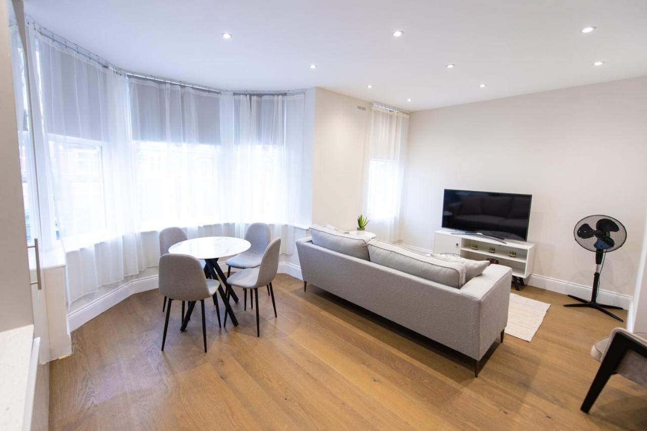 Ealing Residency Apartahotel