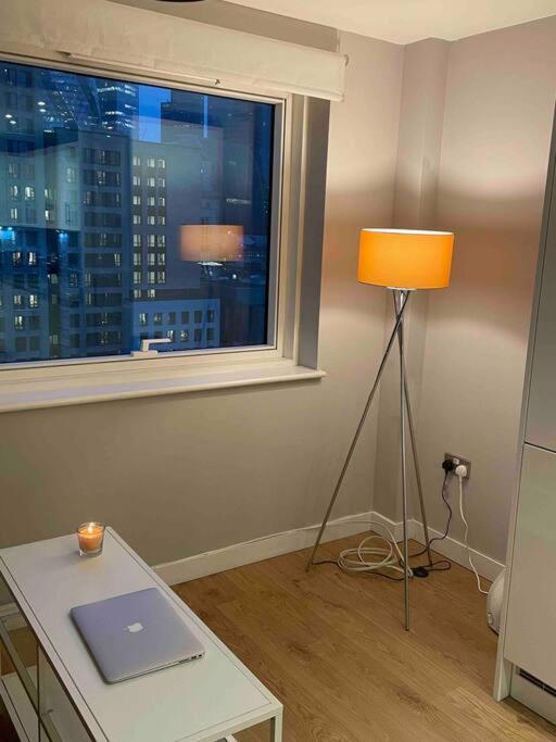 Apartment Skyline View - Of London.