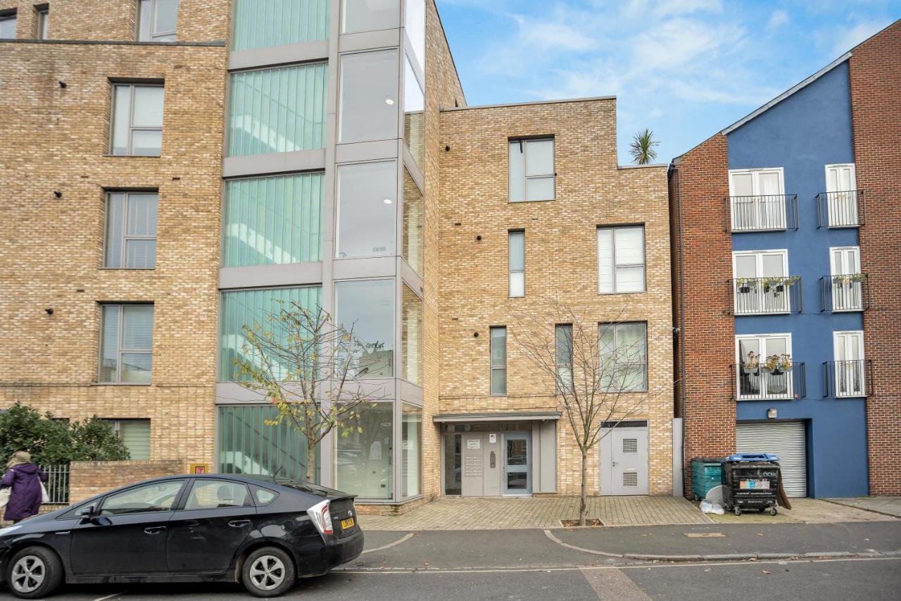 Spacious 2 Bedroom With Balcony Apartment