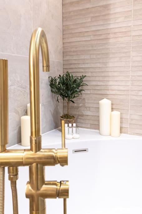 Apartment Elegance: A Symphony Of High-end Decor London