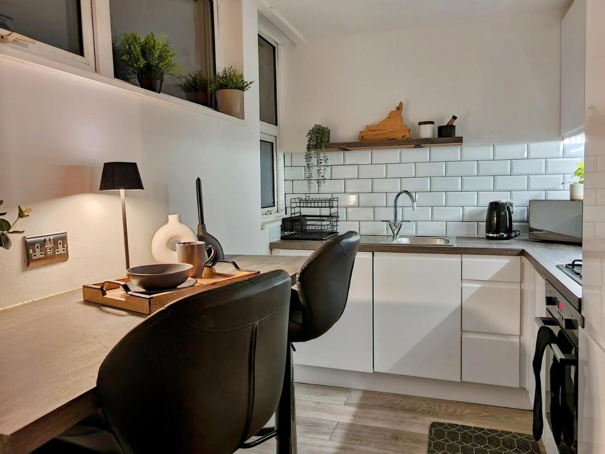 Spacious And Modern Flat In Archway Apartment