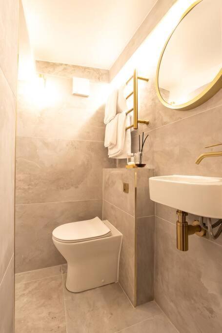 Apartment Elegance: A Symphony Of High-end Decor