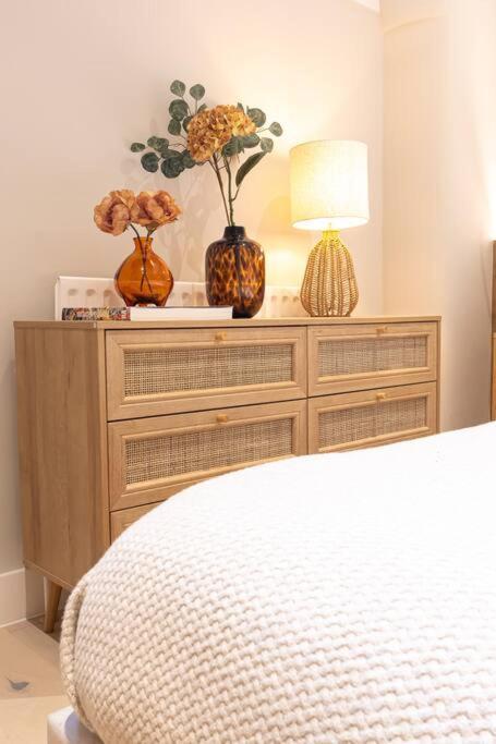 Elegance: A Symphony Of High-end Decor Apartment *