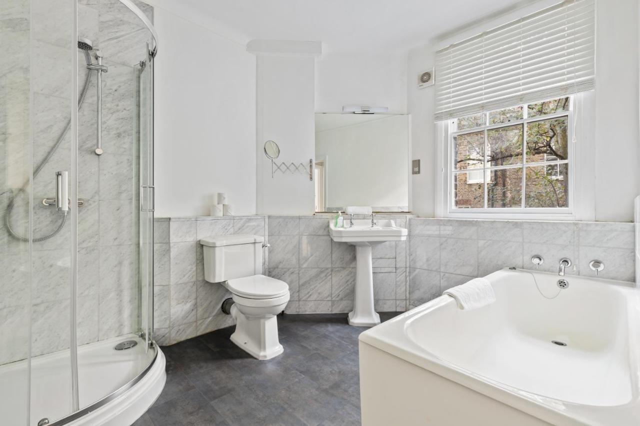 Luxurious 2-bed With Private Sauna By Dena Elite Collection Vakantiehuis Londen