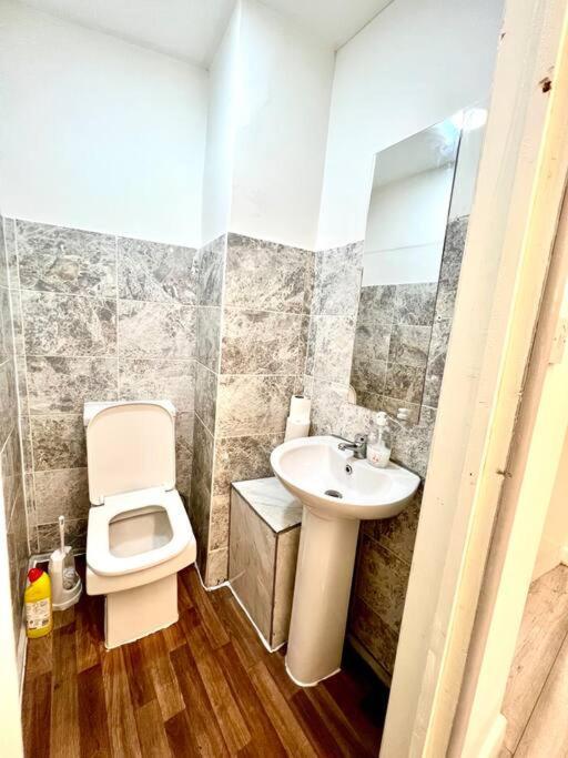Brilliant One Bedroom Flat In London