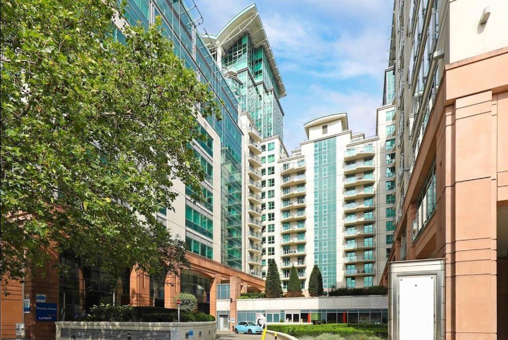 Stunning 2 Bed Thames River View - Leilighet