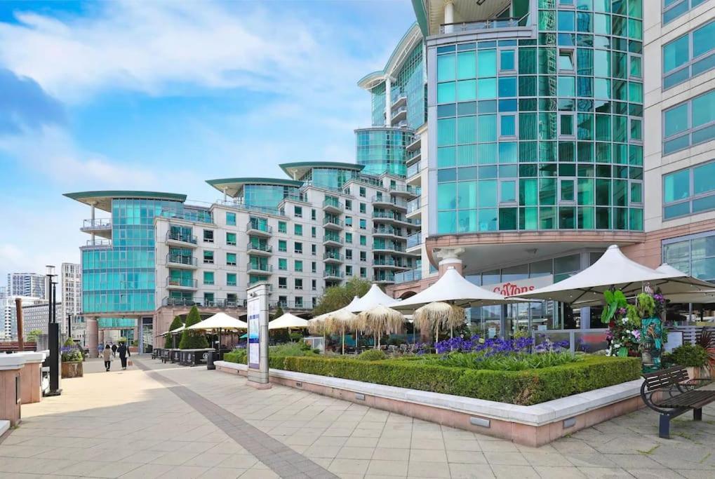 Stunning 2 Bed Thames River View - Leilighet *