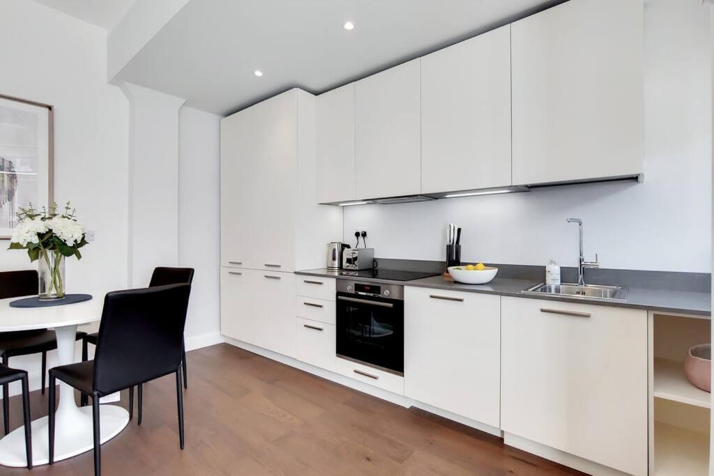 Apartment Dg1 - Family-friendly 2-bed With Garden In Acton London