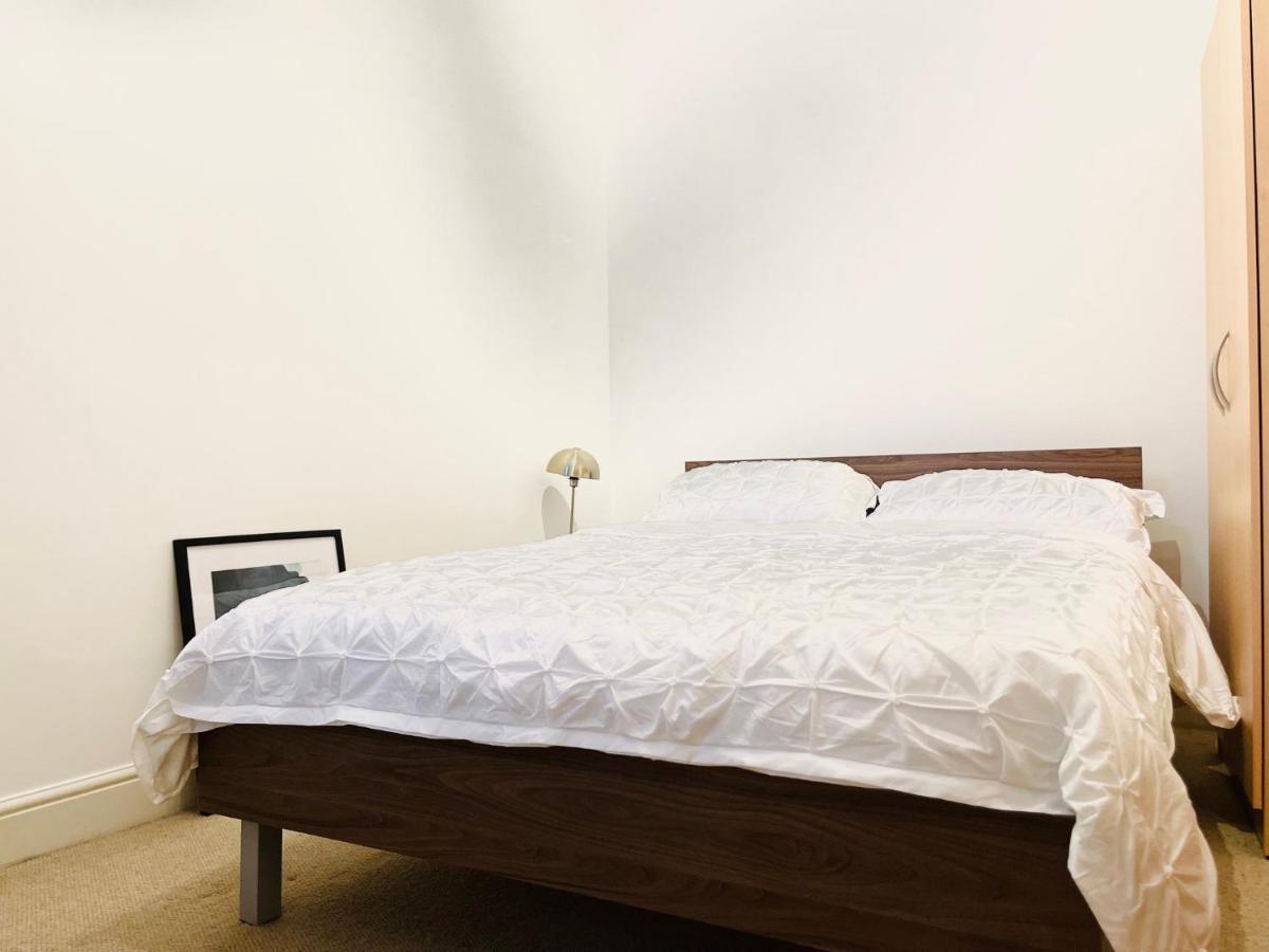 Lovely & Charming One-bedroom Apartment, Chelsea * Londen