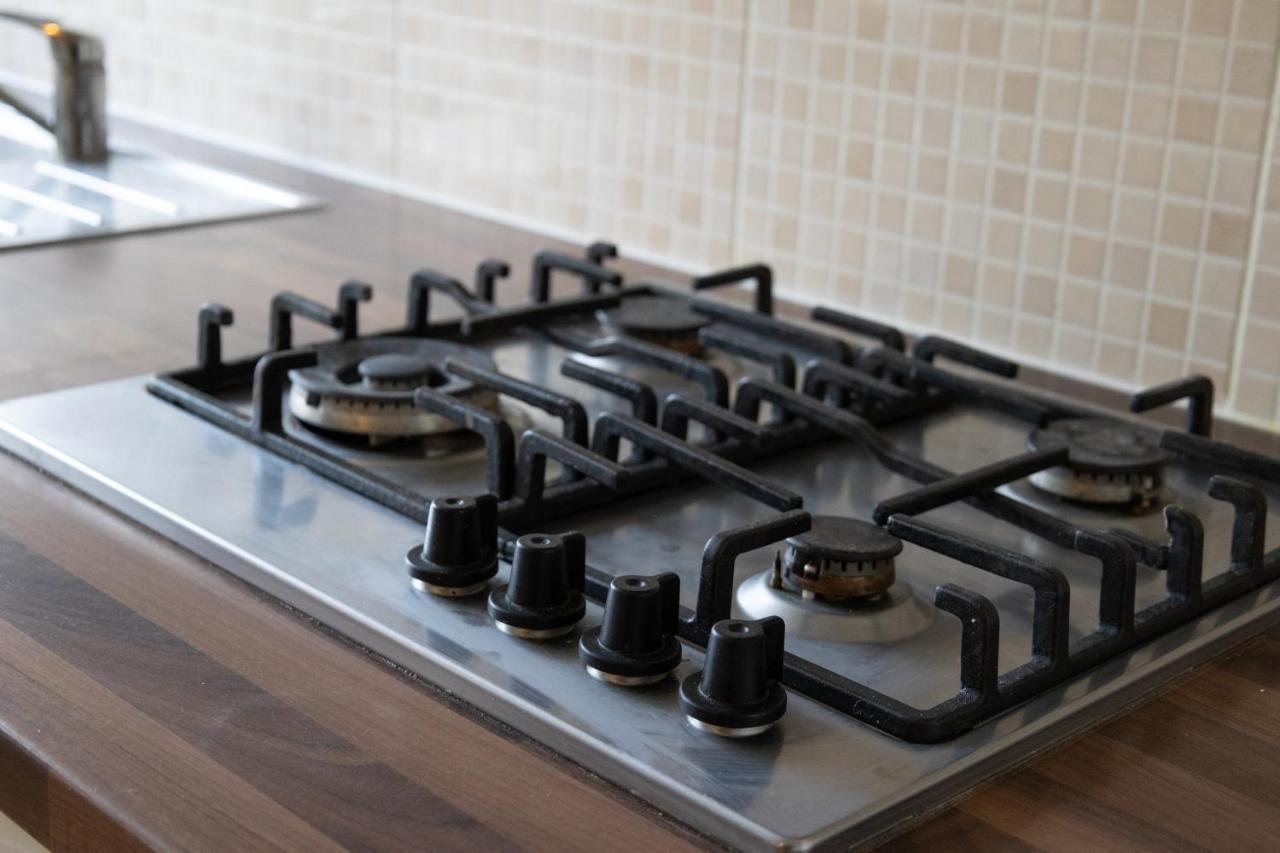 London - 4 Bed - Sleeps 8 - Garden - Pet Friendly Vakantiehuis