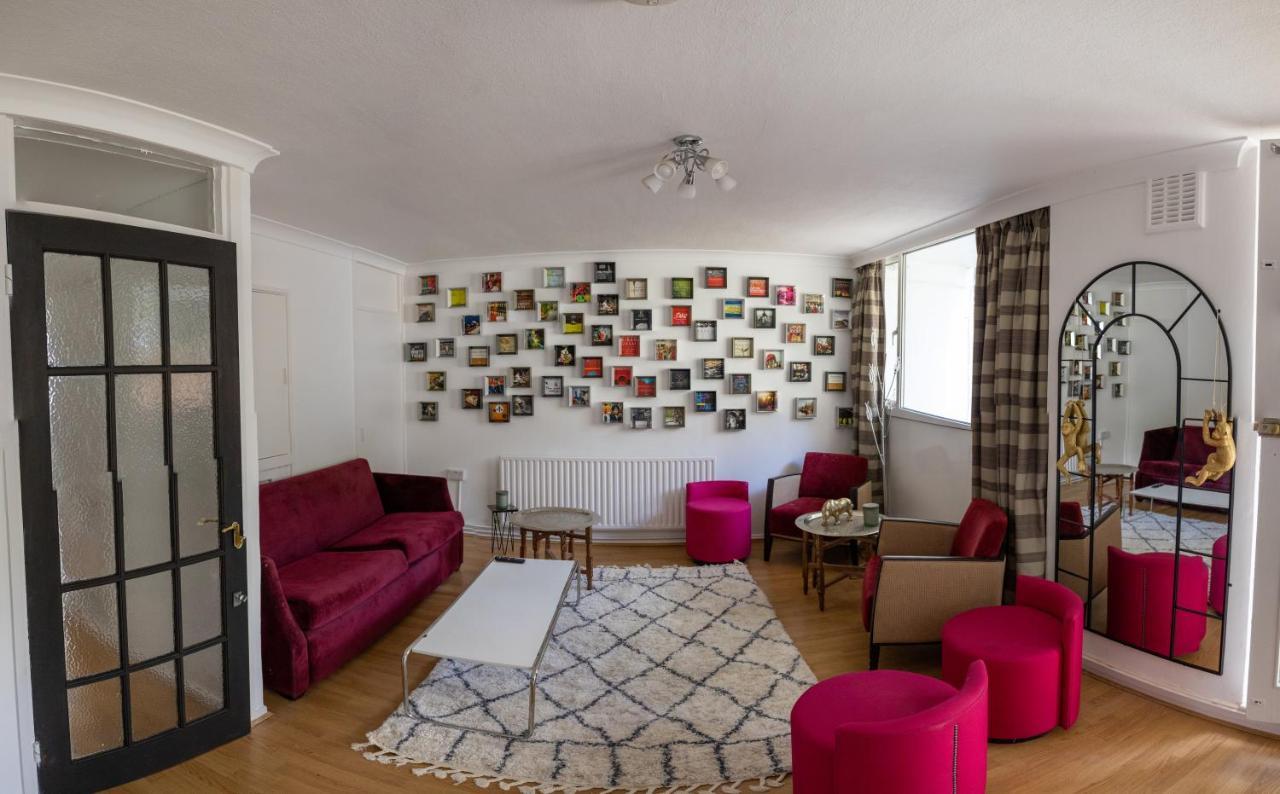 Сasa de vacaciones - 4 Bed - Sleeps 8 - Garden - Pet Friendly *