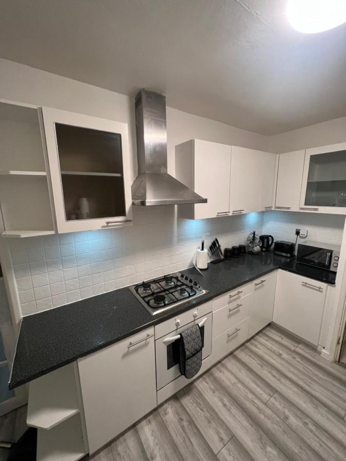 A Two Bedroom Cosy Hideaway Based In Greenwich London