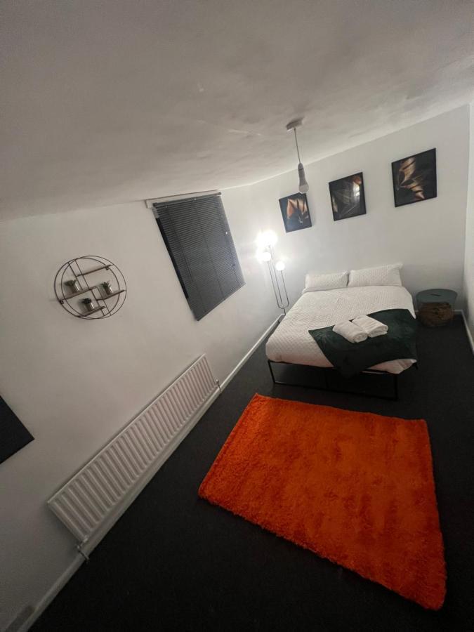 A Two Bedroom Cosy Hideaway Based In Greenwich Holiday home