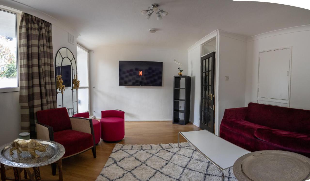 - 4 Bed - Sleeps 8 - Garden - Pet Friendly *