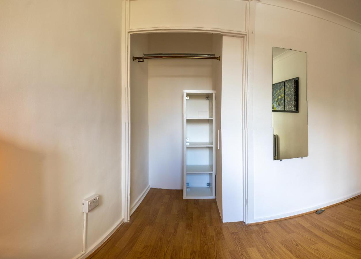 Vakantiehuis London - 4 Bed - Sleeps 8 - Garden - Pet Friendly