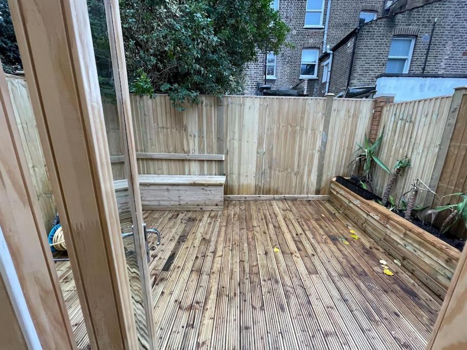 A Beautiful Terraced House In Central