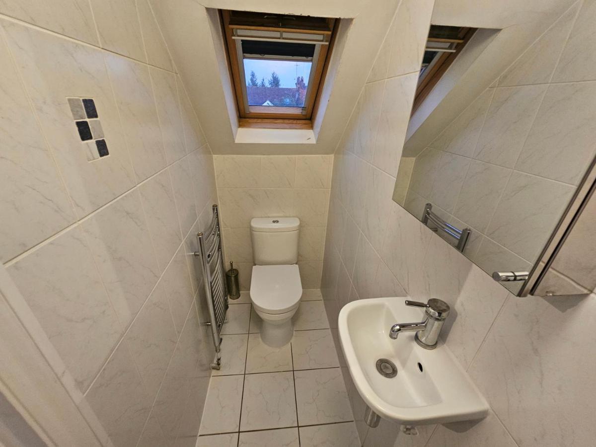 Large 4 Bedrooms Golders Apartamento Londres