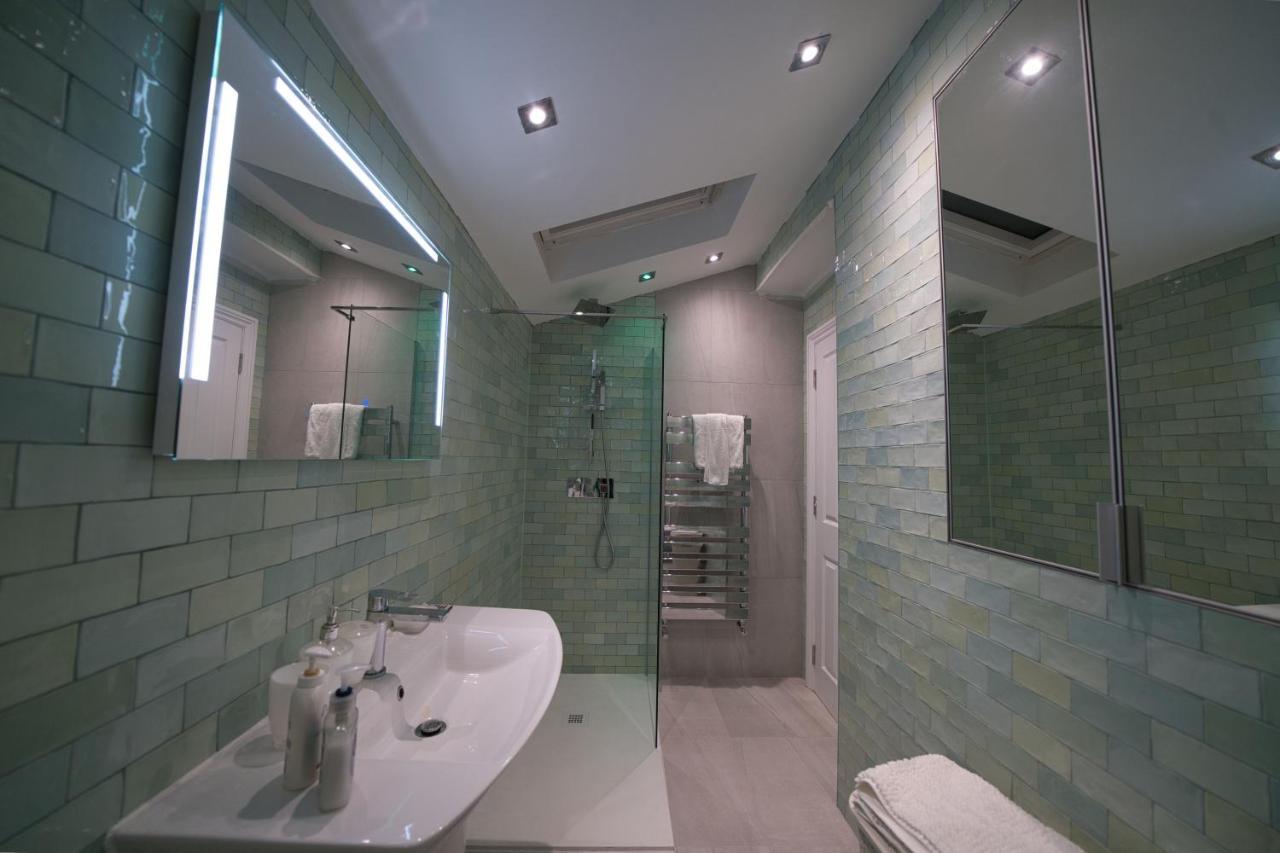 Luxury Terraced Victorian House * London