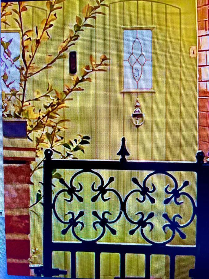 Luxury Terraced Victorian House * London