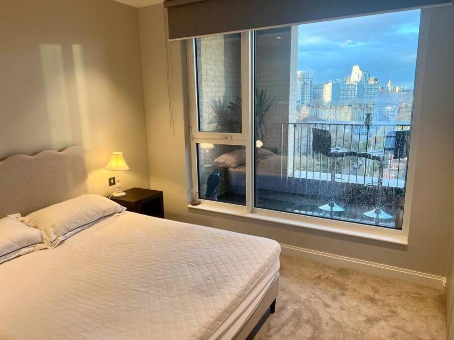 New 1br Wstunning View, 5 Min Vauxhall St *