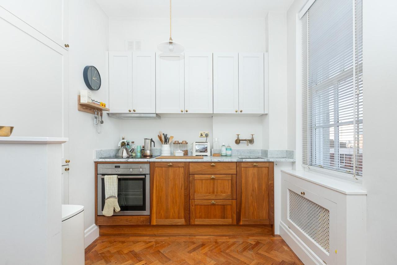 Bright 1br Apt, 1min To Tube & Kensington Gardens Apartment *