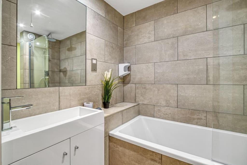 Apartment Tranquil 2 Bedroom In Southwark- Zone 1 *