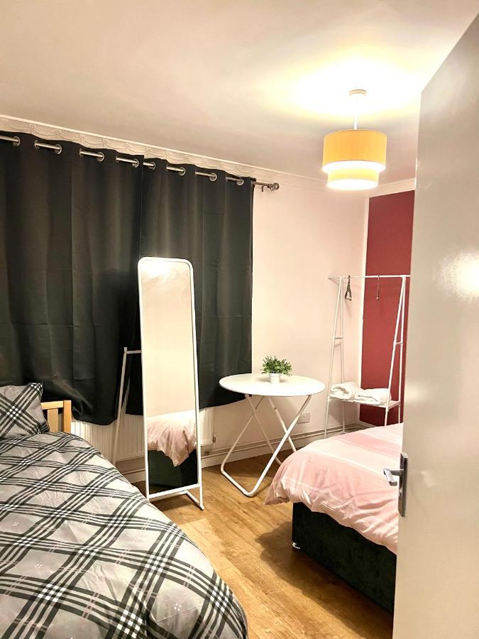 Large With Two Bed In