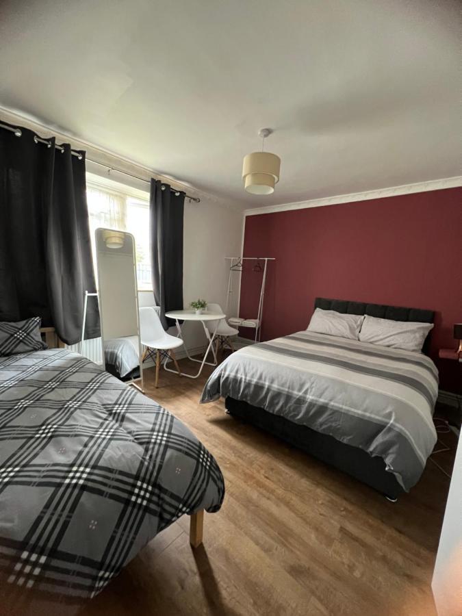 Large With Two Bed In * London