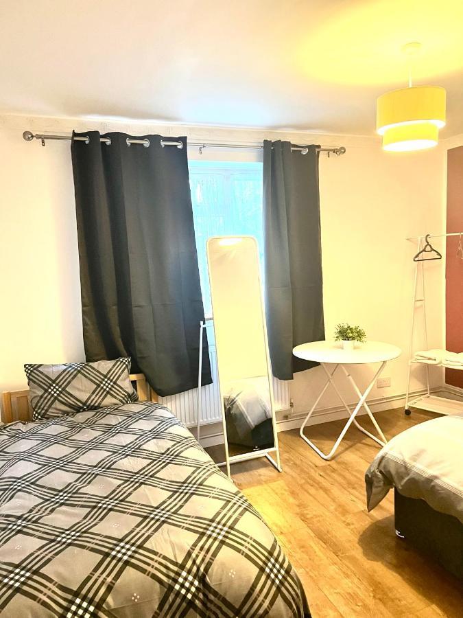 Large With Two Bed In Privat overnatting