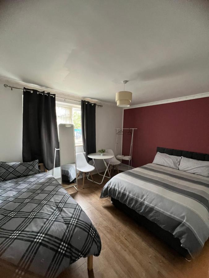Privat overnatting Large With Two Bed In *