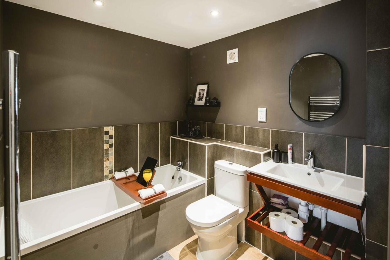 Canary Wharf 2-bed Luxury Haven Leilighet