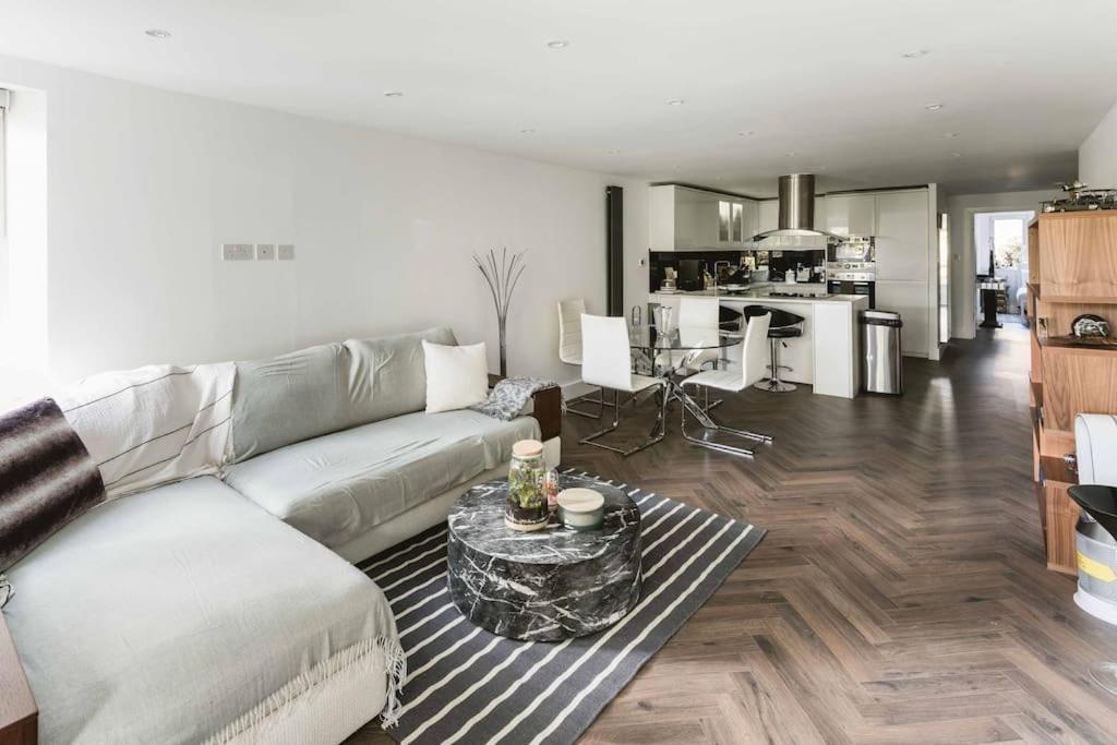 Stunning 2bd In Maida Vale Apartment *