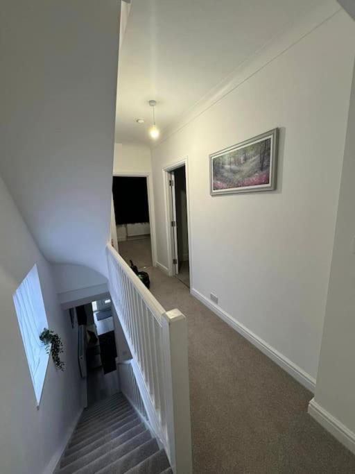 Modern 5 Bed Near Excel -big Ben Vakantiehuis Londen